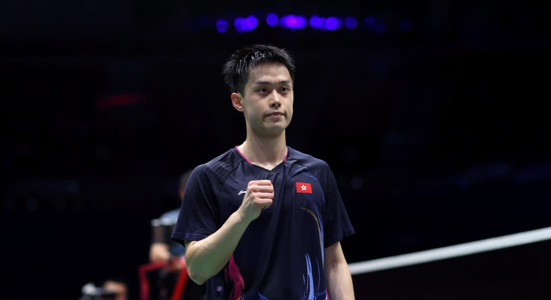 中國羽毛球大師賽｜港隊吳英倫先勝世一再挫國羽球手 偕李卓耀晉男單四強