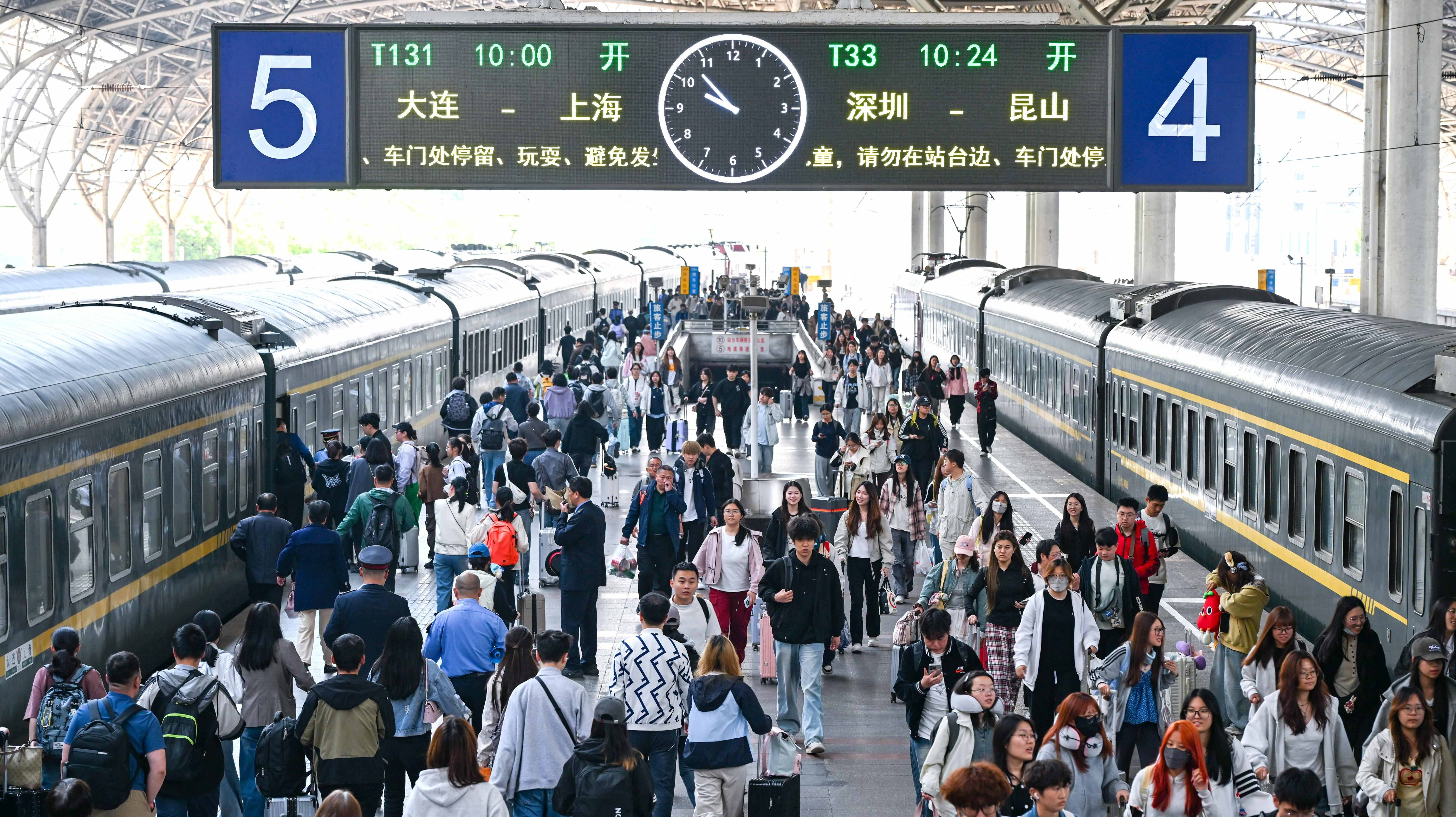 國鐵集團公布中秋國慶運輸方案-料10-1將迎客流最高峰