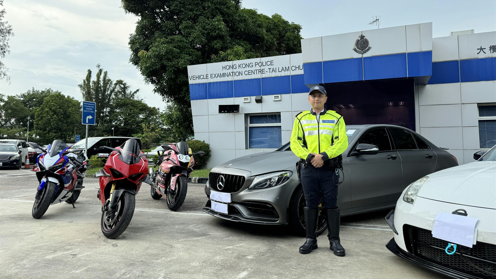 警方新界南打擊超速及飄移危駕-拘11人扣查42輛改裝車