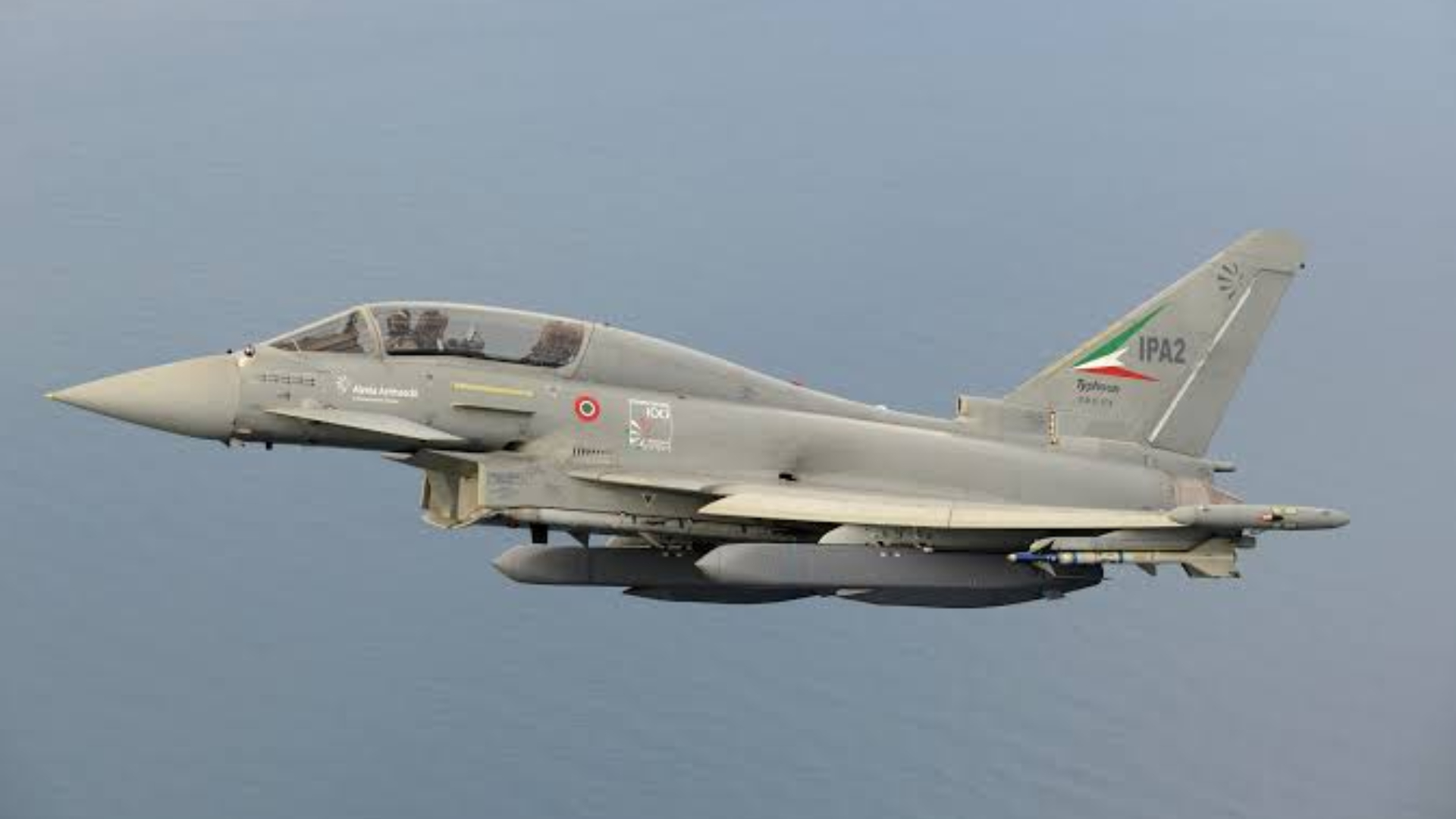 北約戰機立陶宛領空擊落無人機-丹麥直升機監控俄艦遭發射信號彈