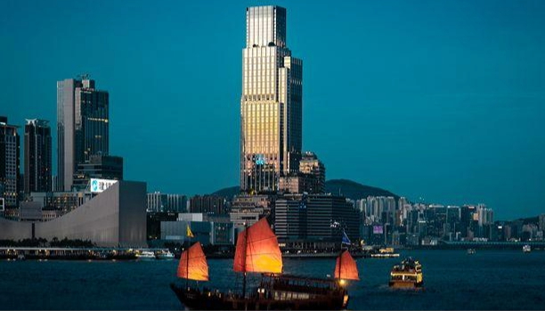 香港瑰麗酒店蟬聯全球之冠-鄭志雯-彰顯香港待客底蘊與蓬勃活力