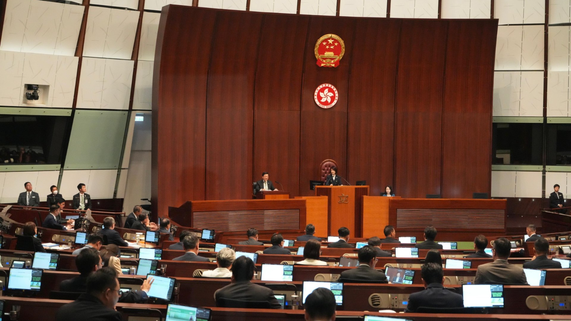 國務院港澳辦：香港特區發布首個五年規劃　對深入推進「一國兩制」實踐具有里程碑意義