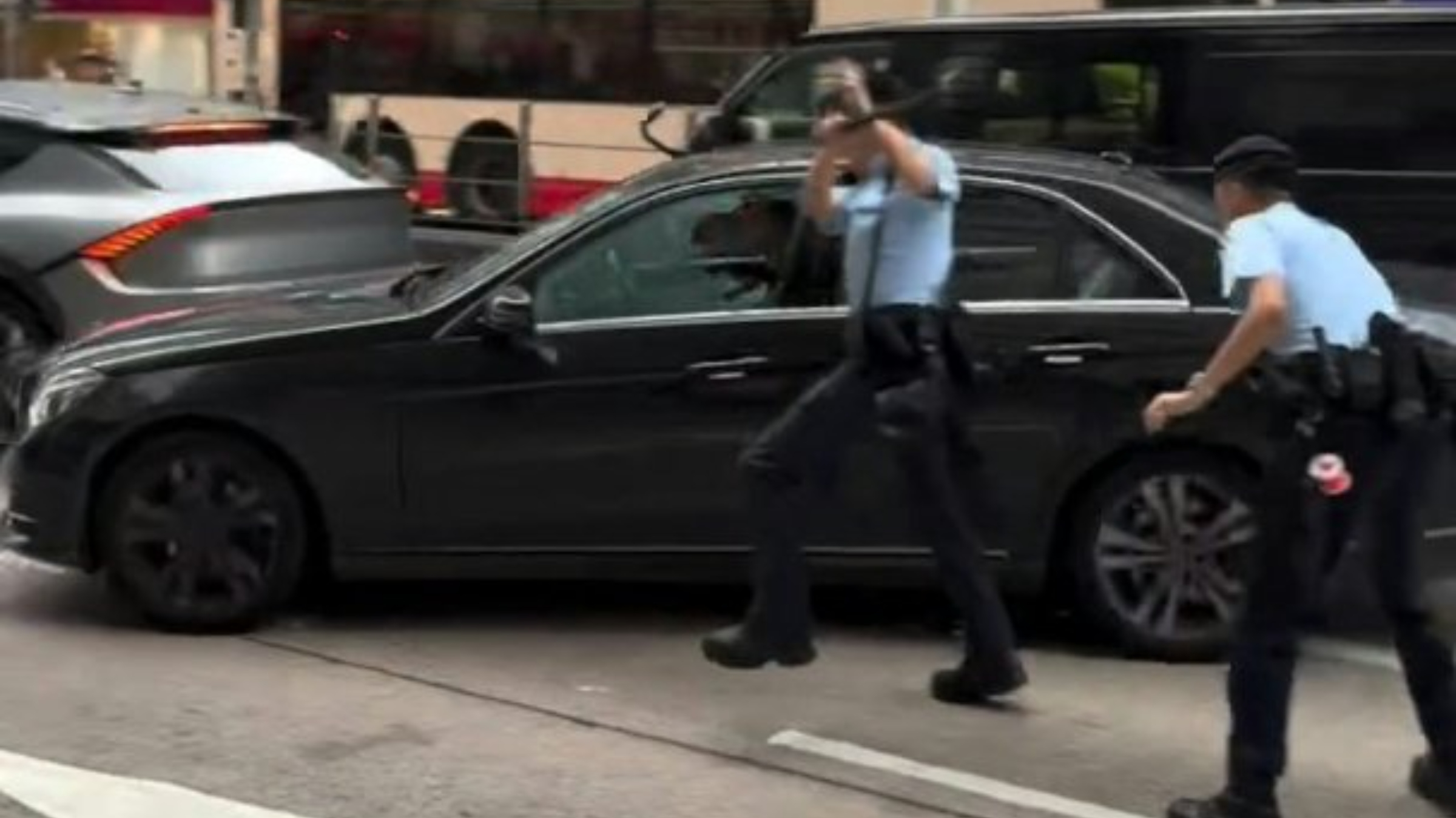 旺角平治涉拒查連撞多車逃走-警方再拘1人涉助逃犯租酒店匿藏