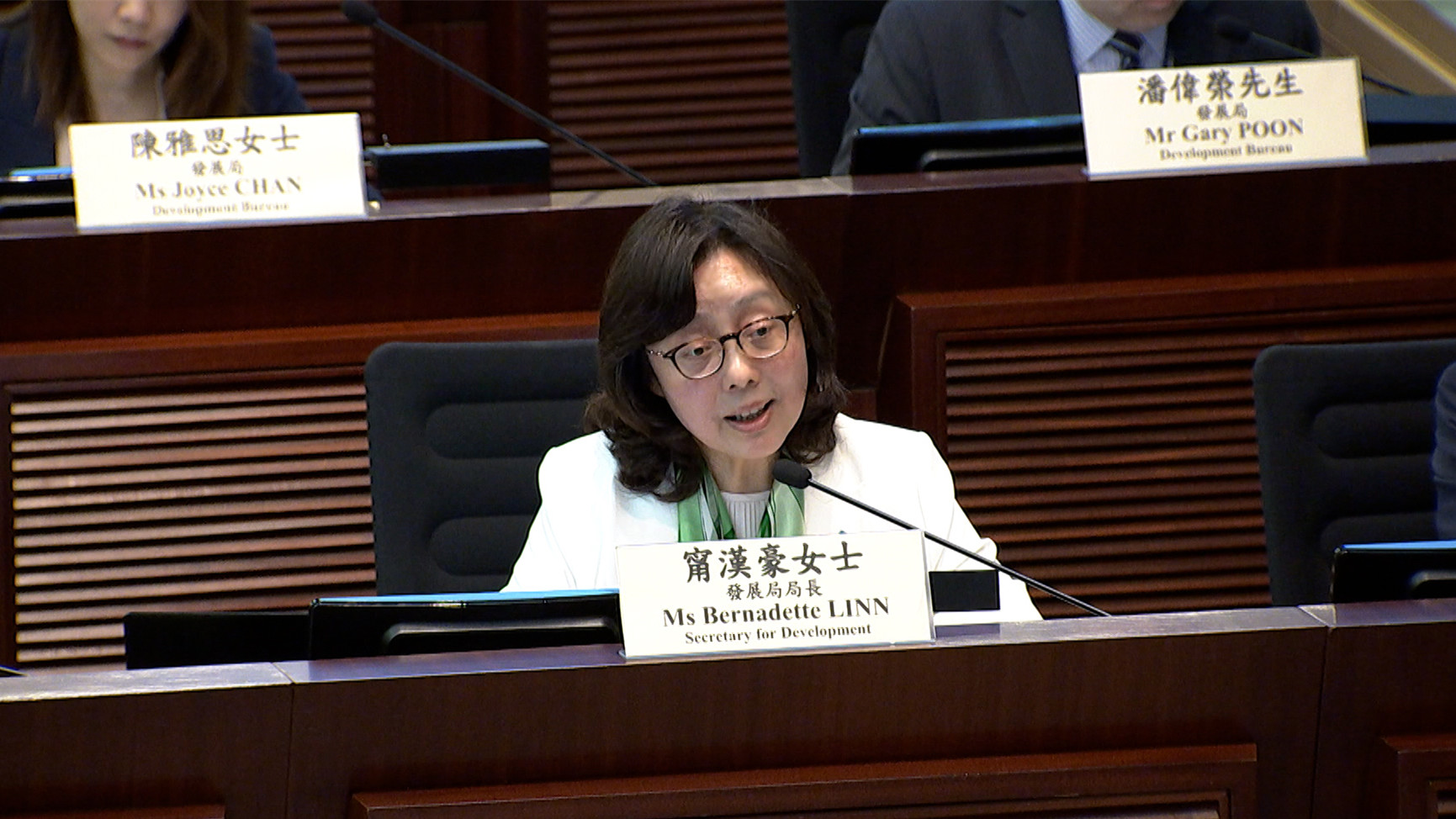 預審名單-甯漢豪-當局設-兜底-措施-承建商及顧問須經警方廉署審查