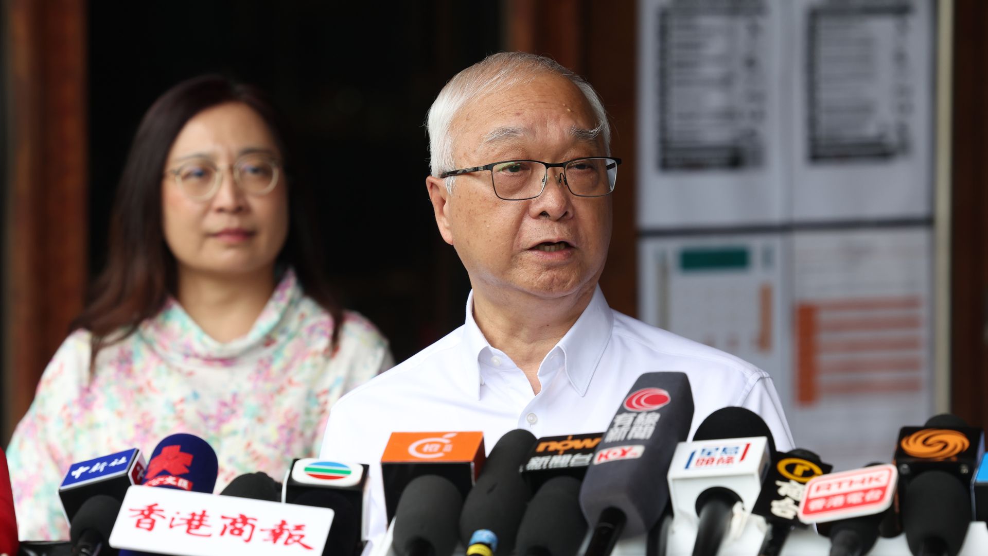 謝展寰-有信心2035年內地輸港零碳電力比例增至六成-降低本港電費