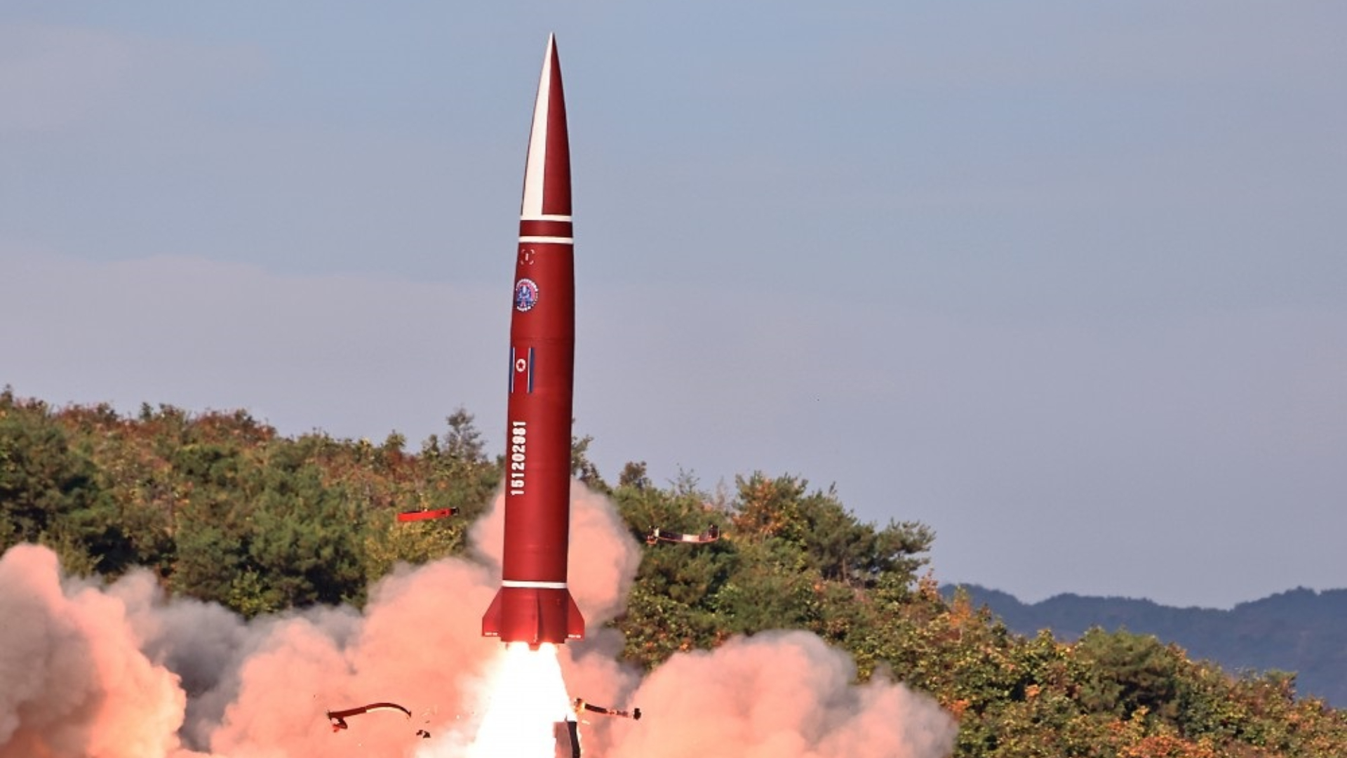 北韓證實昨進行戰術彈道導彈試射-南韓軍方稱有導彈飛行距離超900公里