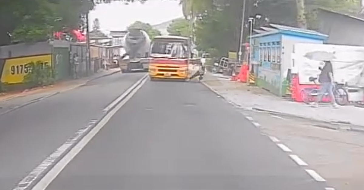 有片-八鄉錦上路男子過路看錯方向-遭校巴撞飛頭部受傷送院