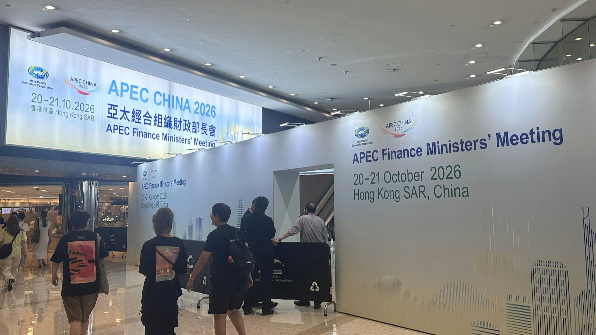 Hui--HK-in-resolute-push-to-accelerate-green-finance--carbon-market