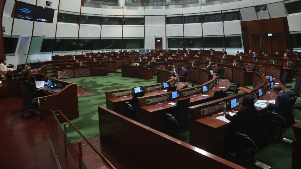立法會擬收緊議助獎金花紅-總額不得高於薪酬15