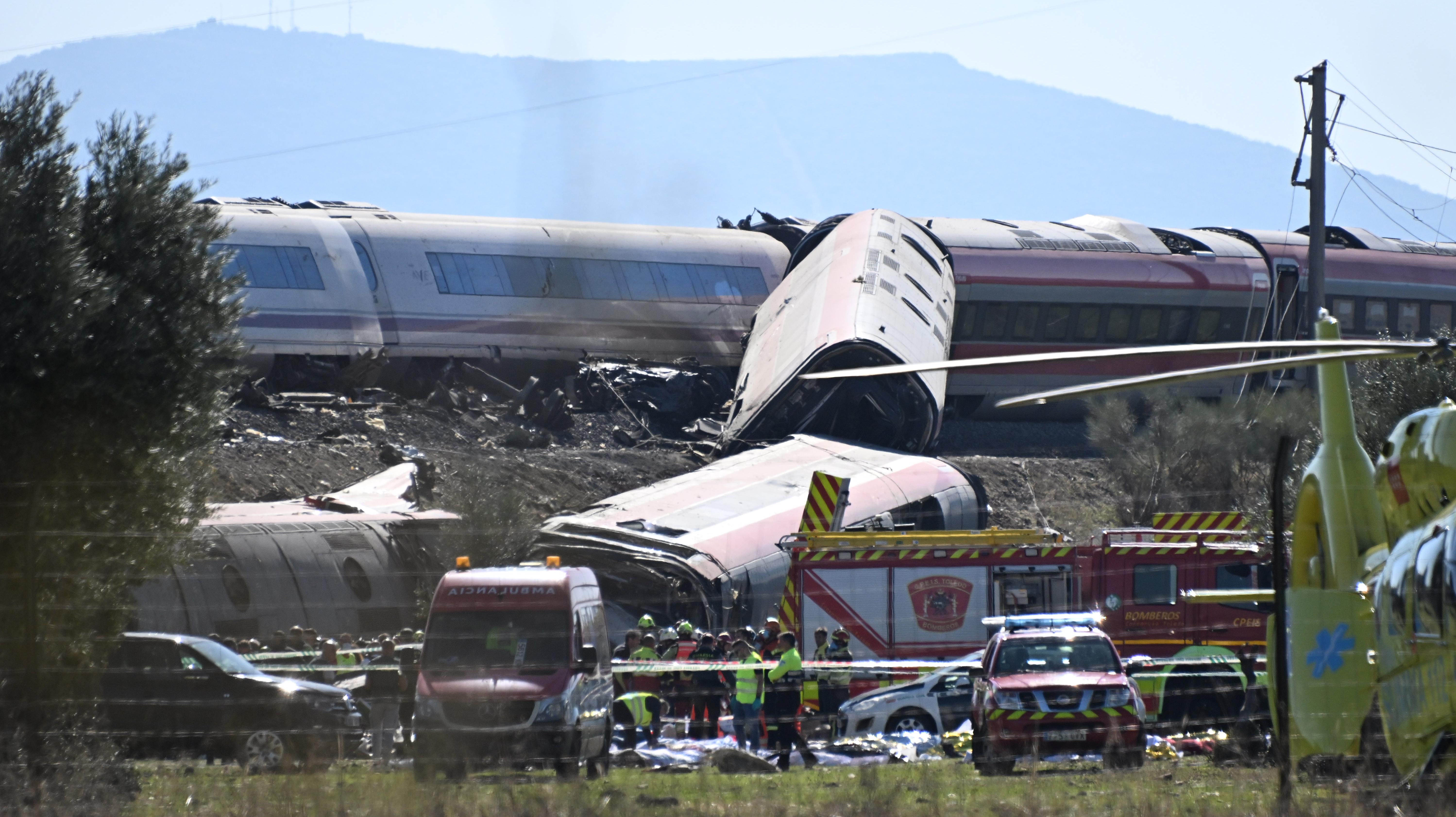 西班牙高速列車追尾釀重大人員傷亡　習近平向費利佩六世致慰問電