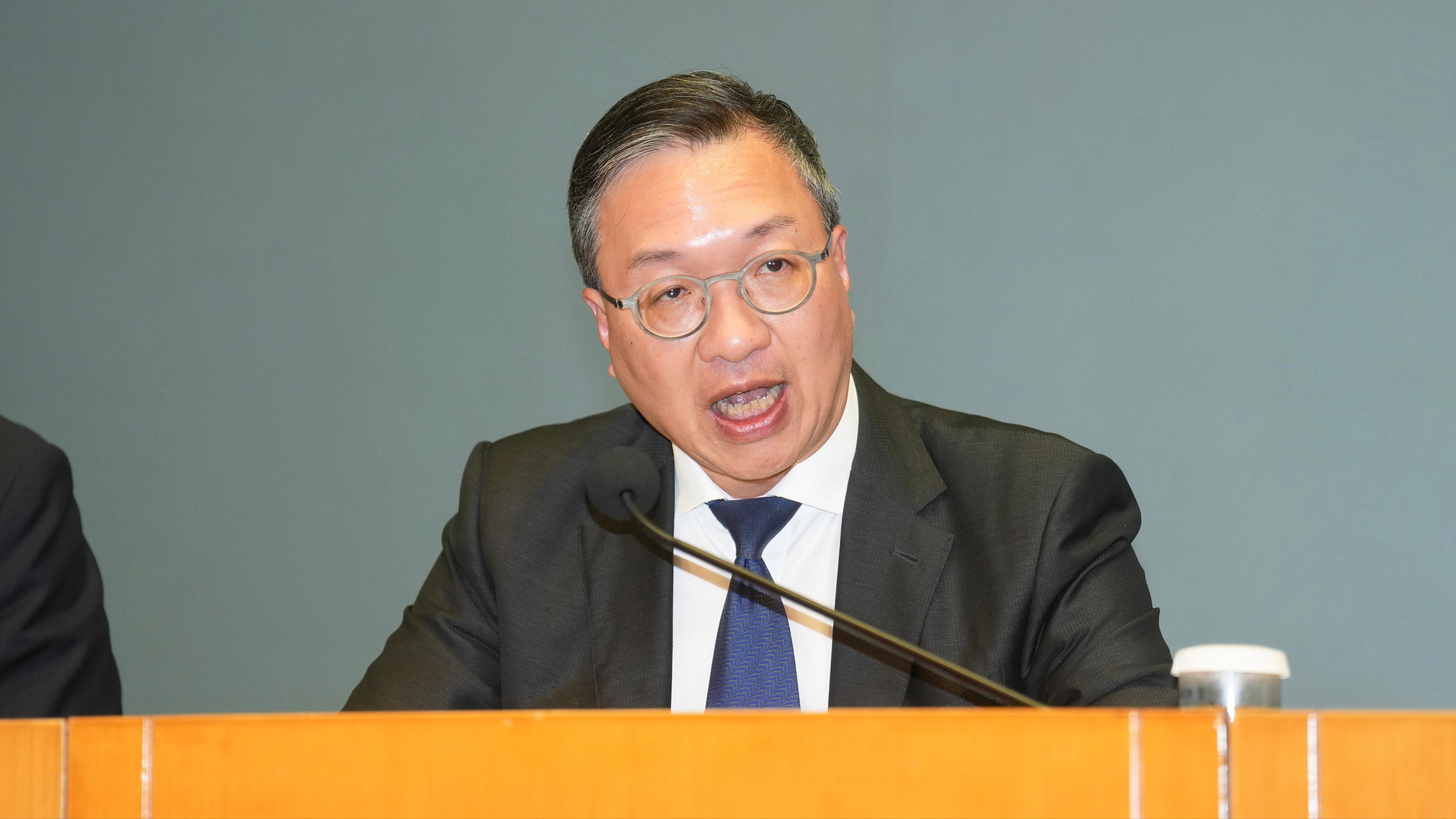 宏福苑-林定國-當局將修改3條現行法律-加強打擊樓宇維修圍標行為