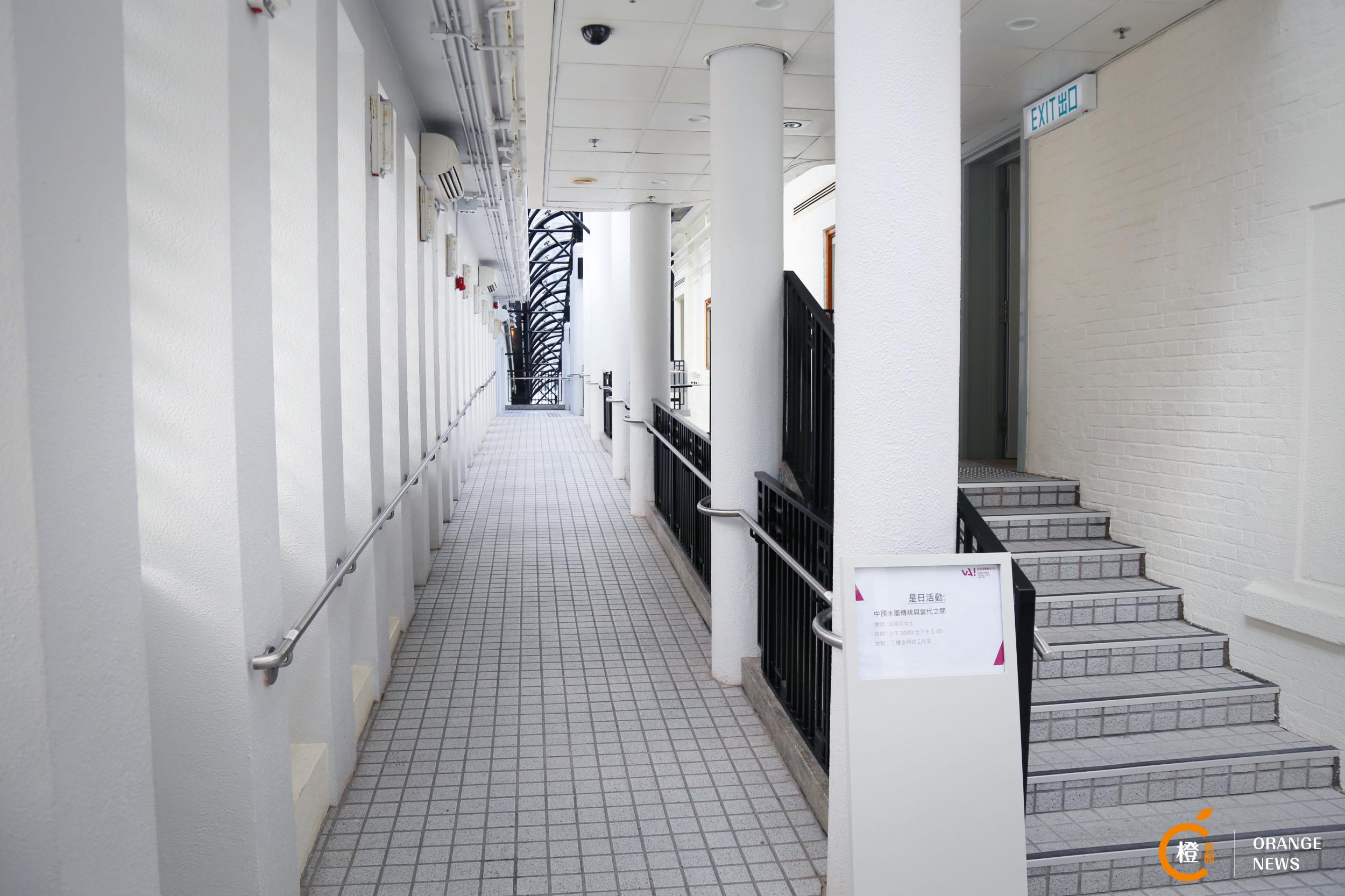 $!title_without_url!$