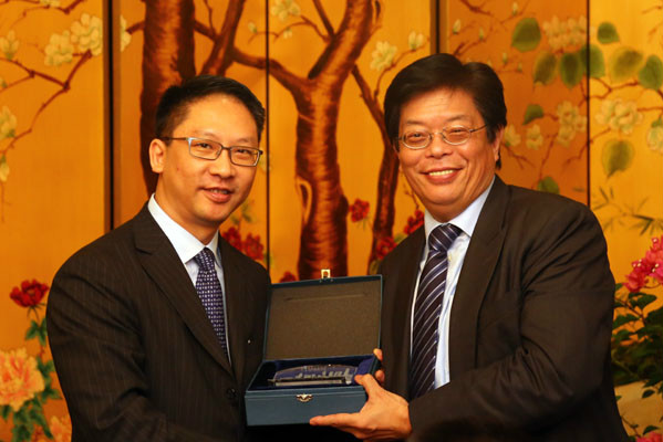 $!title_without_url!$