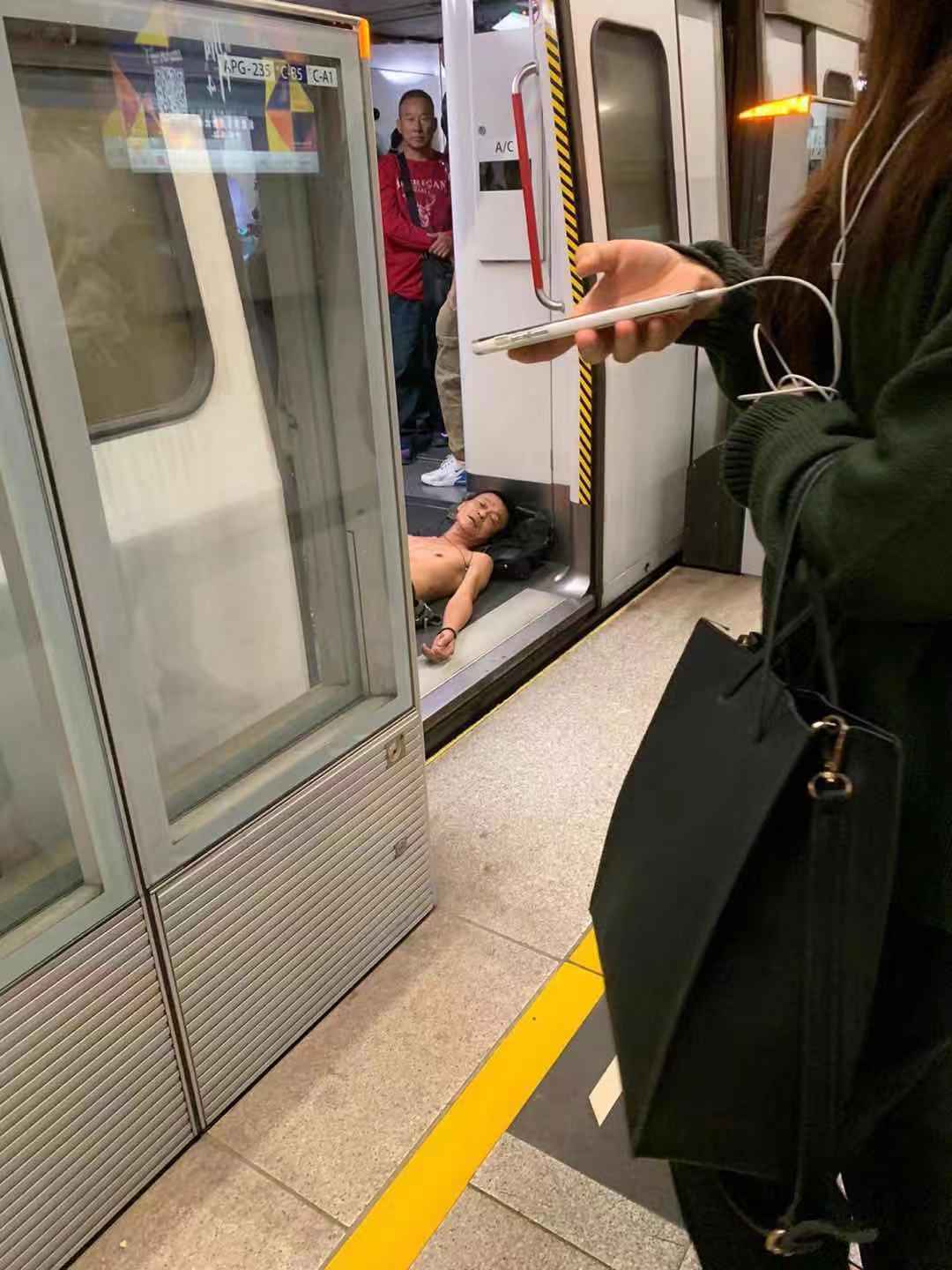 $!title_without_url!$
