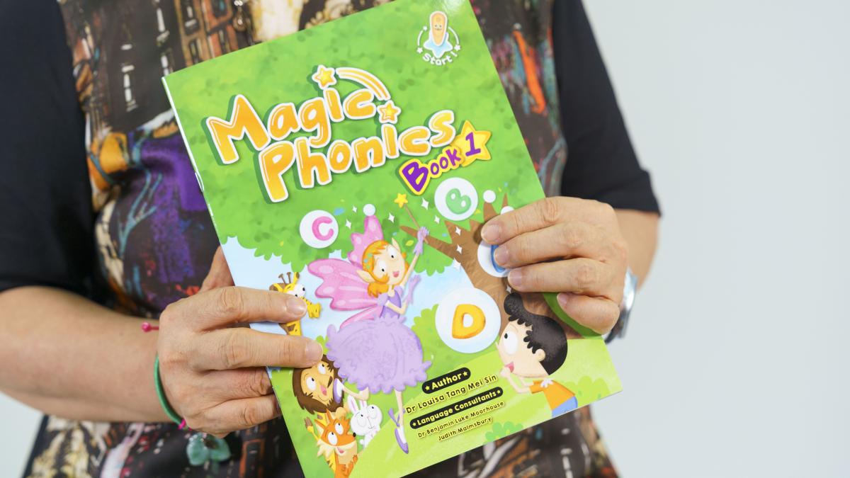 書展新書 Magic Phonics 專為 港孩 編著的英語拼音教材 文化本事 橙新聞