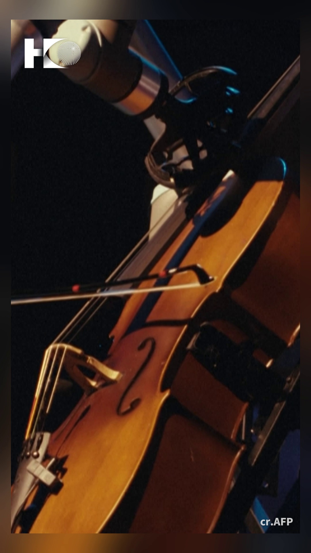 robot cello